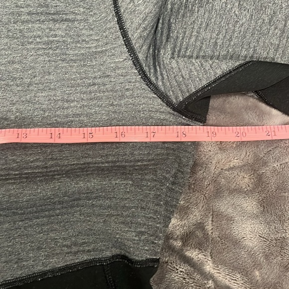 Women’s ADIDAS climacool sweater - Picture 9 of 10